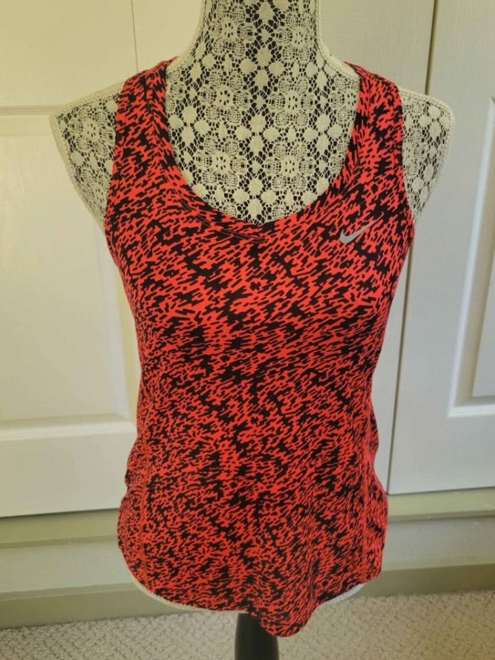 Nike Dri-Fit Racerback Running Tank Top In A Coral And Black Abstract Pattern - Picture 8 of 8